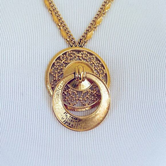 Vintage MONET 70's Doorknocker Style Double Chain Pendant Necklace, Door Knocker - Picture 7 of 13